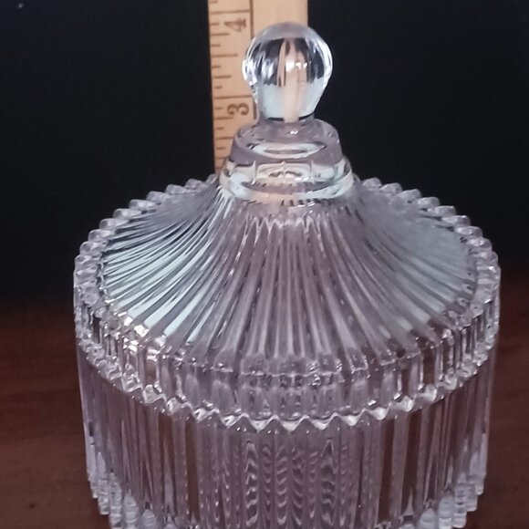 Mikasa Diamond Fire Clear - Glass Ribbed Trinket Dish with Lid - Picture 5 of 6